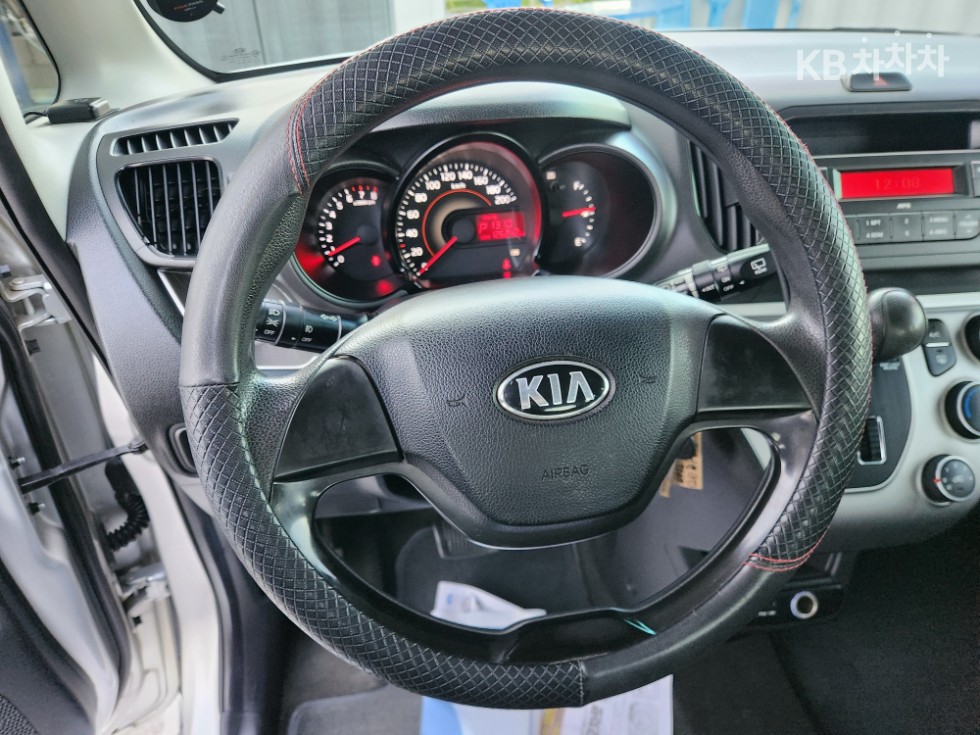 2014 - kia ray-ban