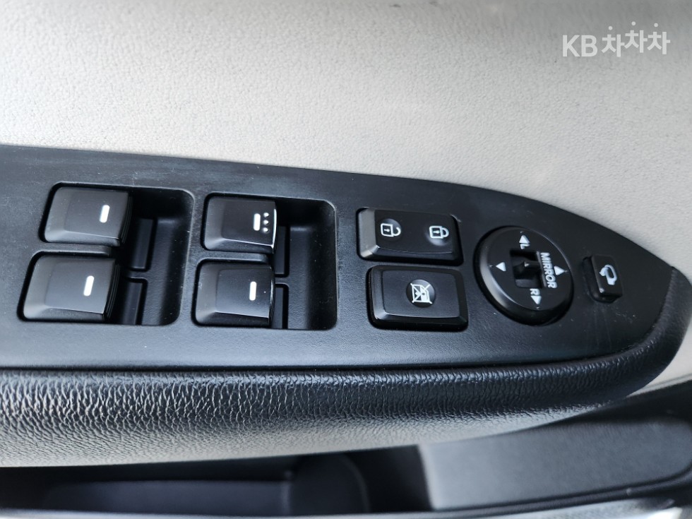 2014 - kia ray-ban