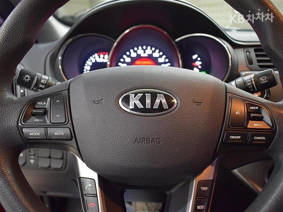 2012 - kia pride