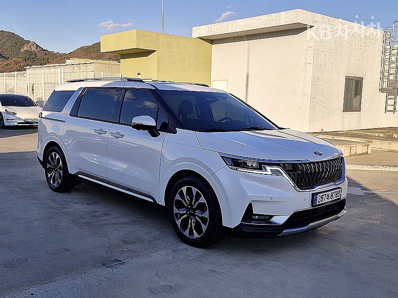2021 - kia carnival