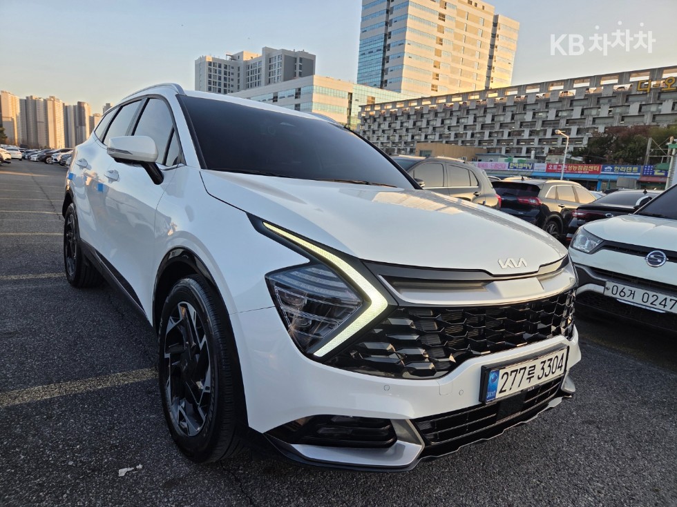 2021 - kia sportage