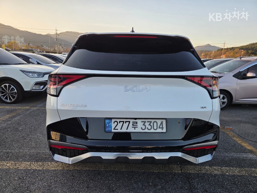 2021 - kia sportage
