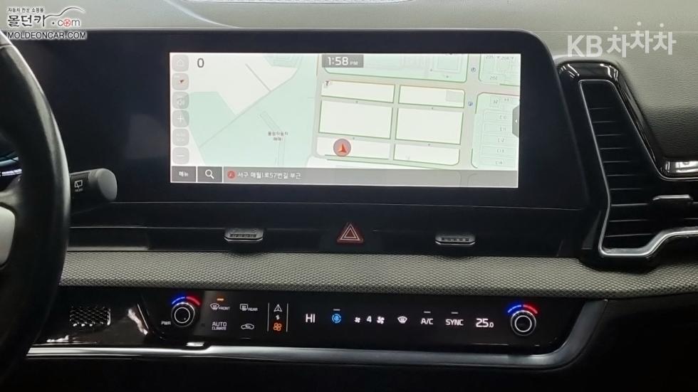 2022 - kia sportage