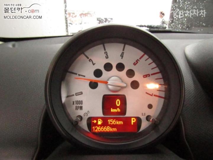 Mini Countryman D 2.0 6