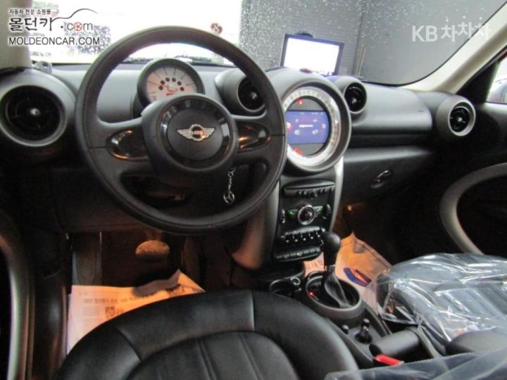 Mini Countryman D 2.0 8