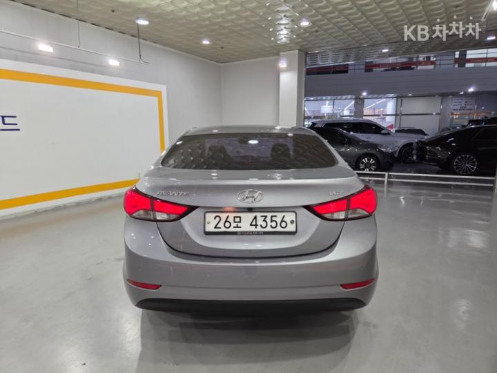 Hyundai Avante 1.6 VGT Smart Base Type 6