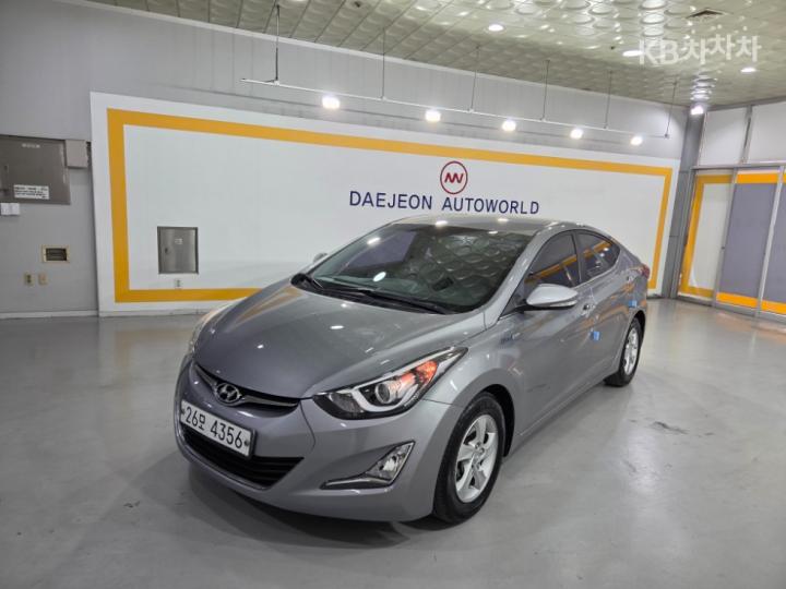 Hyundai Avante 1.6 VGT Smart Base Type 9