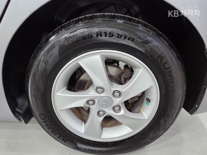 Hyundai Avante 1.6 VGT Smart Base Type 10