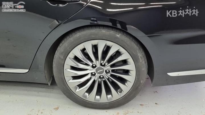 Genesis EQ900 5.0 GDI AWD Prestige 7