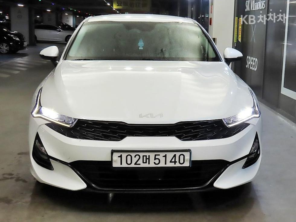 2022 - kia k5