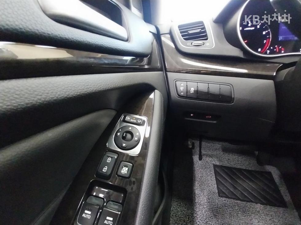 2014 - kia k7