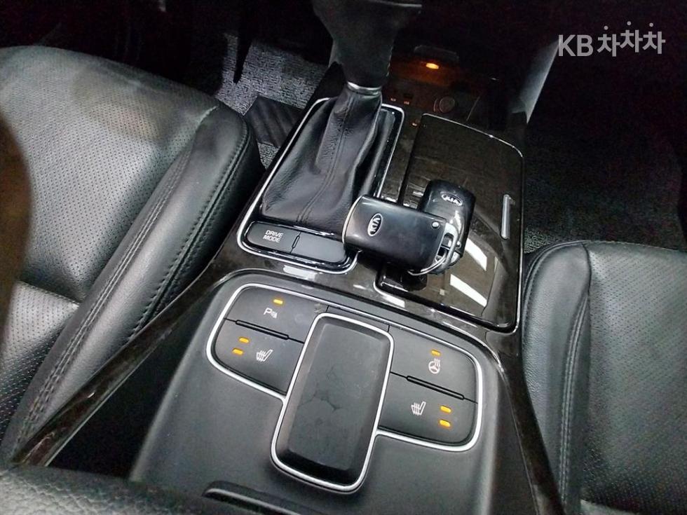 2014 - kia k7