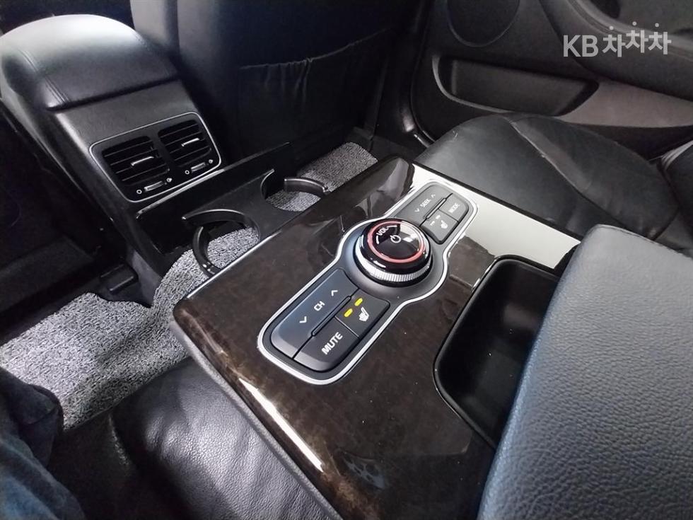2014 - kia k7