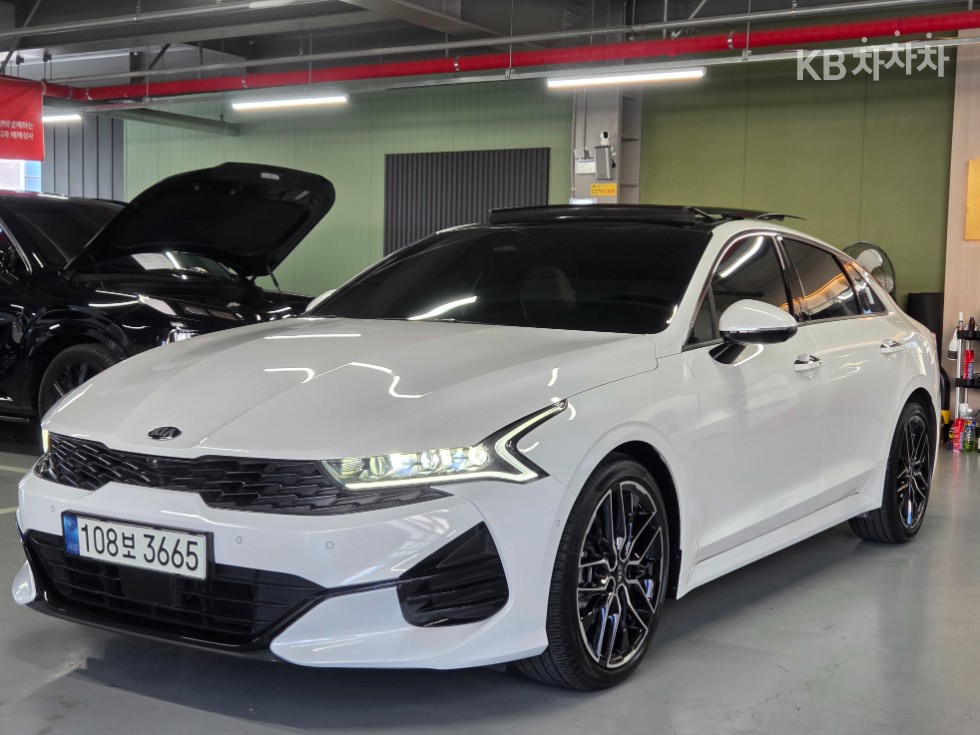 2021 - kia k5