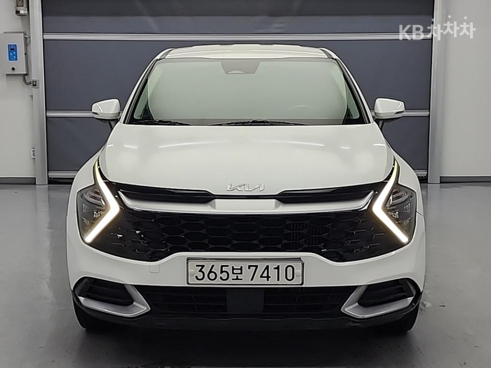 2022 - kia sportage