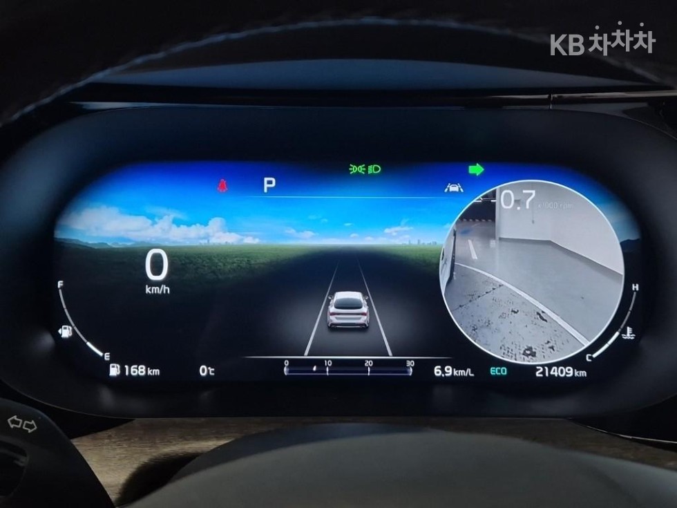 2022 - kia k5
