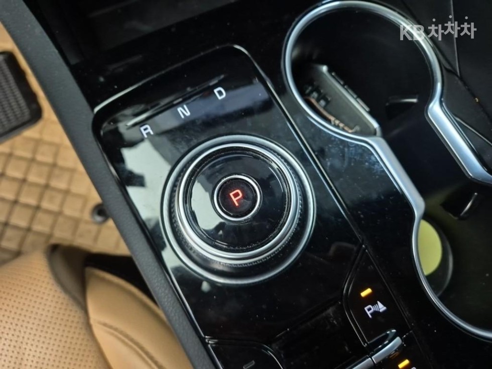 2022 - kia k5