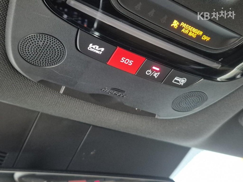 2022 - kia k5