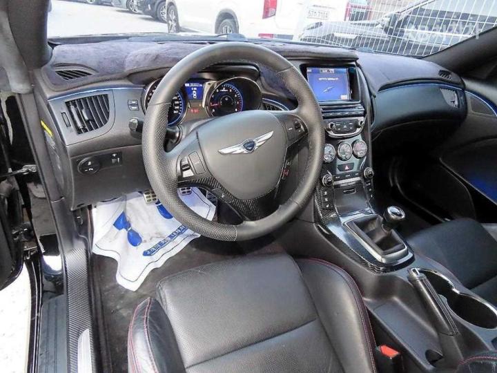 Hyundai Genesis Coupe 200 Turbo S 8