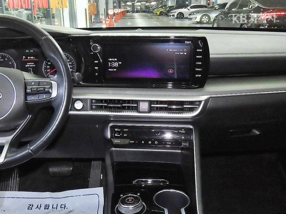 2021 - kia k5