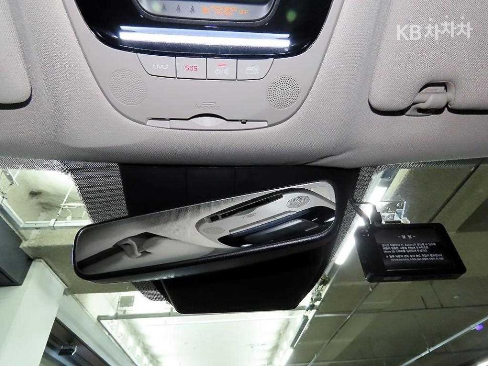 2021 - kia k5