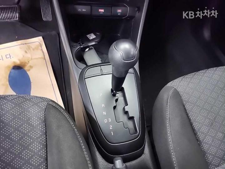 Kia Morning 1.0 Gasoline Trendy - фото 8