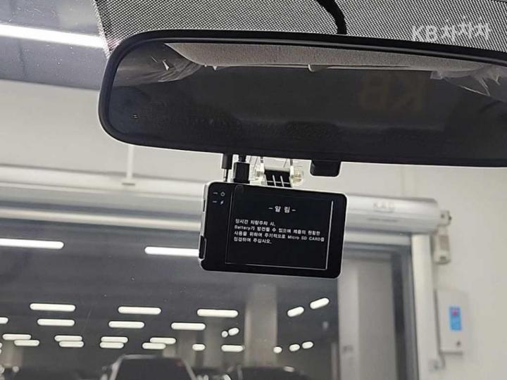 Kia Morning 1.0 Gasoline Trendy - фото 15