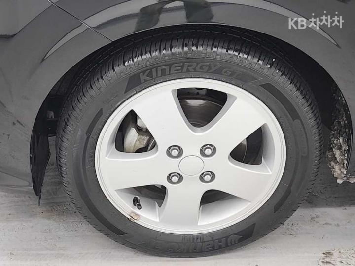 Kia Morning 1.0 Gasoline Trendy - фото 19