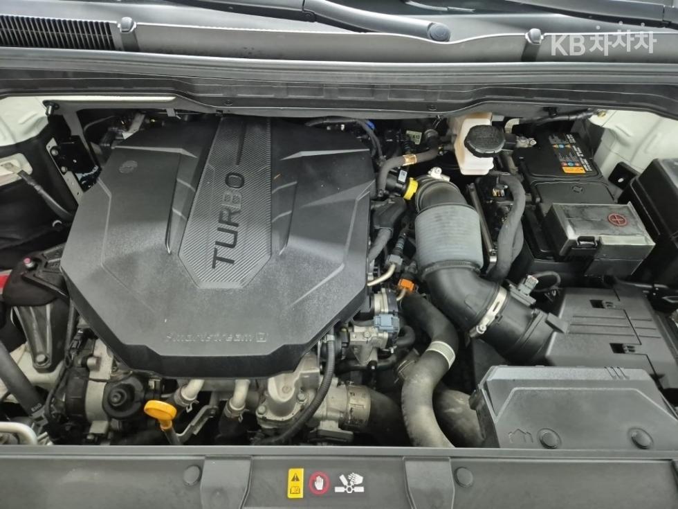 2022 - kia carnival