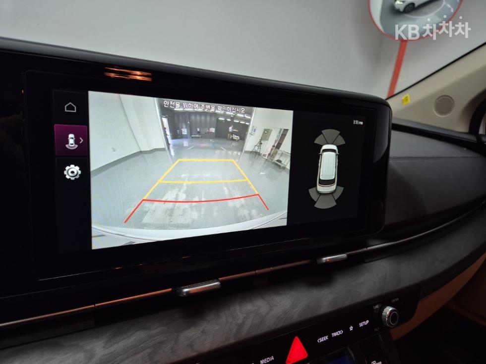 2022 - kia carnival