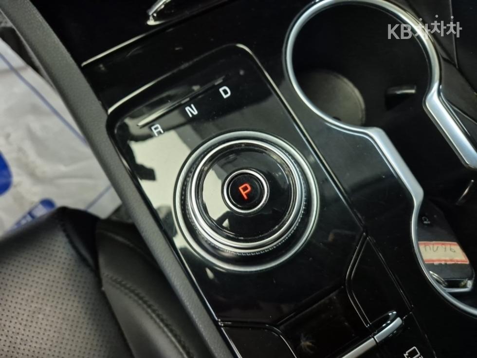 2022 - kia k5