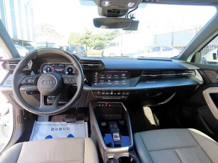 Audi A3 8Y 40 TFSI Base Type 8