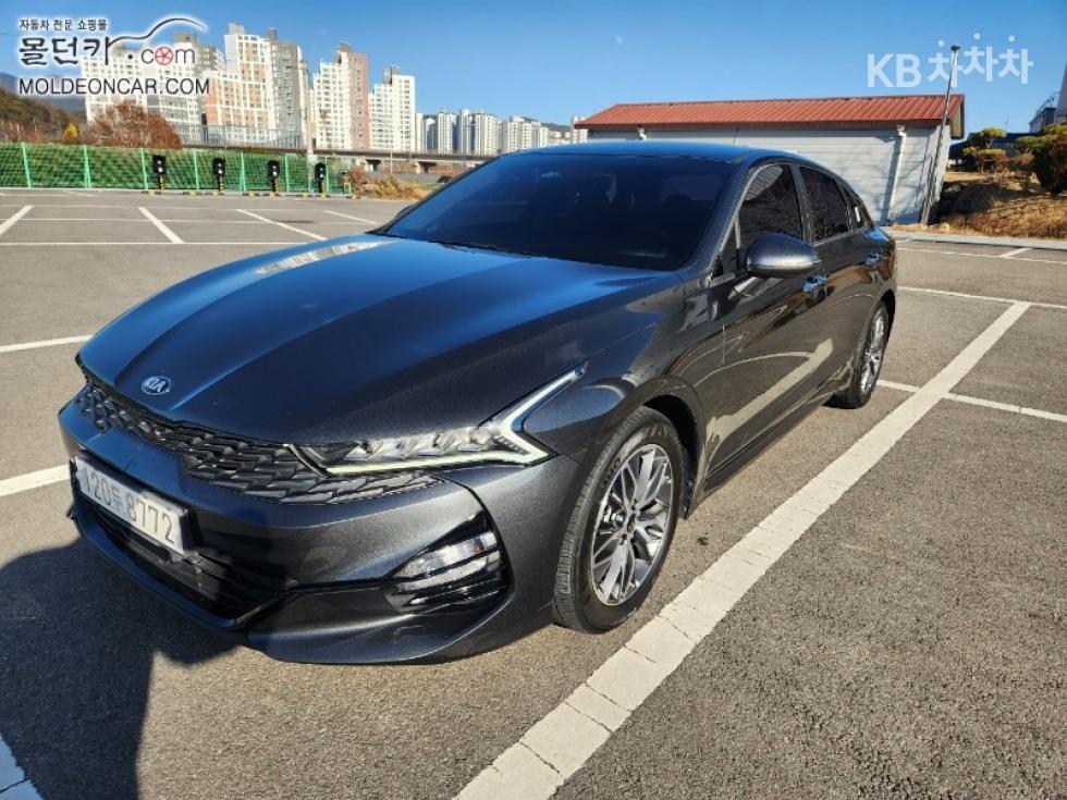 2021 - kia k5