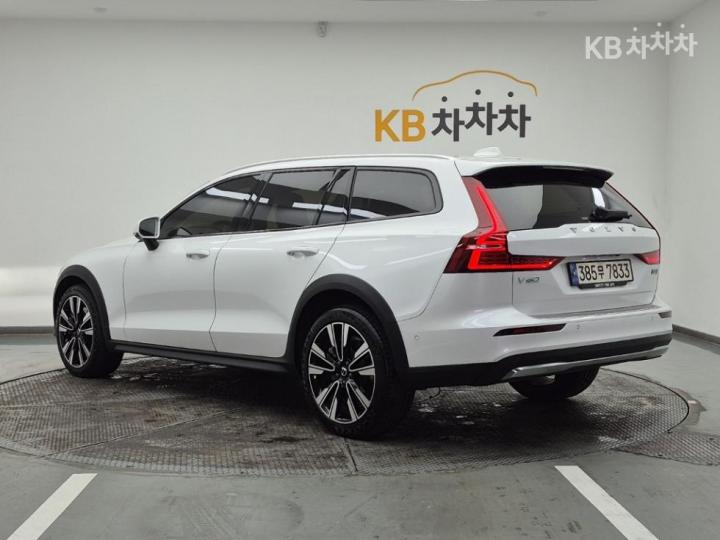 Volvo V60 D4 Drive-E R-Design 4
