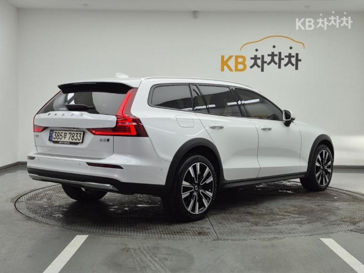 Volvo V60 D4 Drive-E R-Design 5