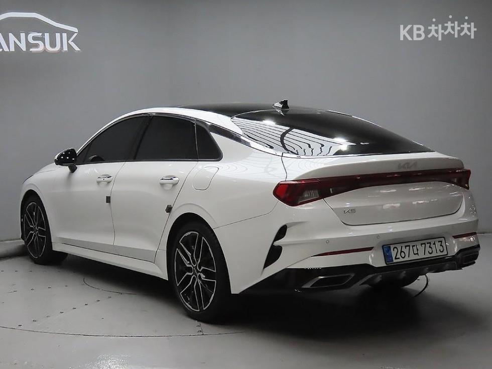 2023 - kia k5