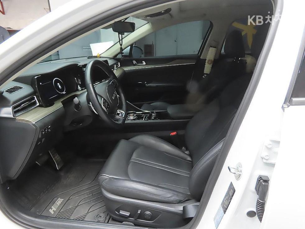 2023 - kia k5