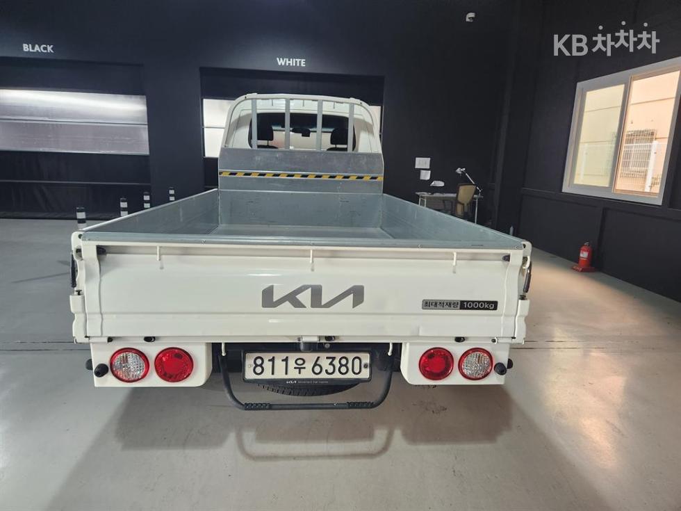 2022 - kia bongo iii