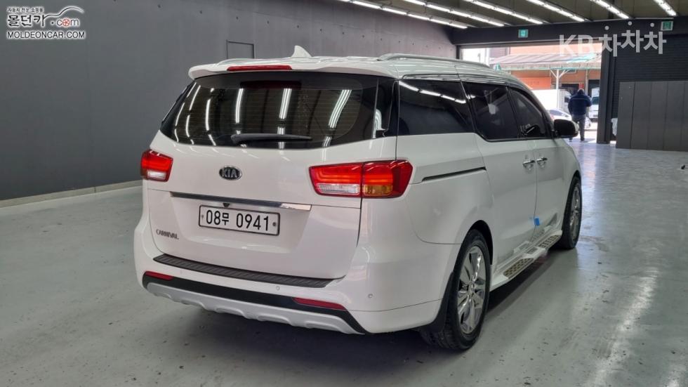 2016 - kia carnival