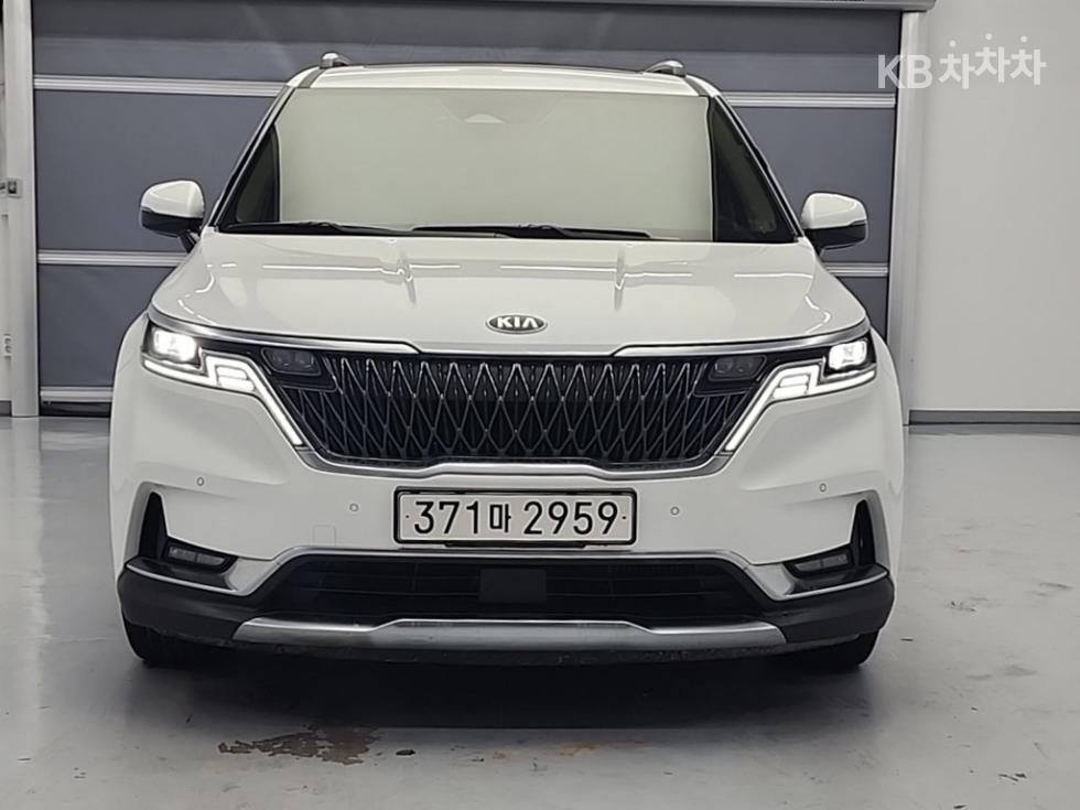 2021 - kia carnival