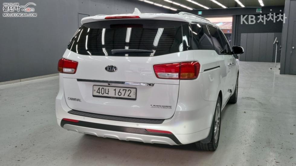 2018 - kia carnival