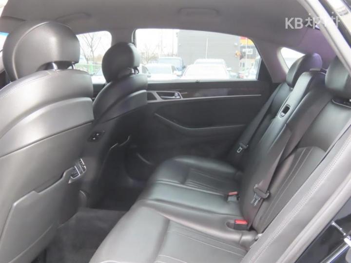 Hyundai Genesis DH G330 Premium 8