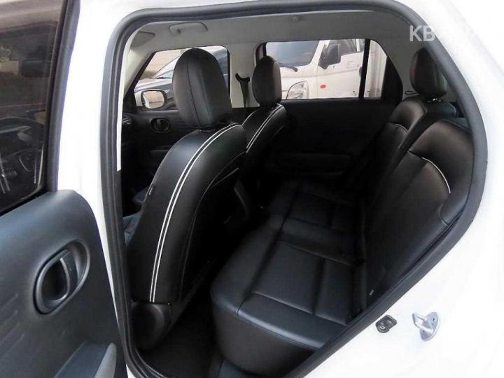 Hyundai Casper 1.0 Gasoline Modern 7