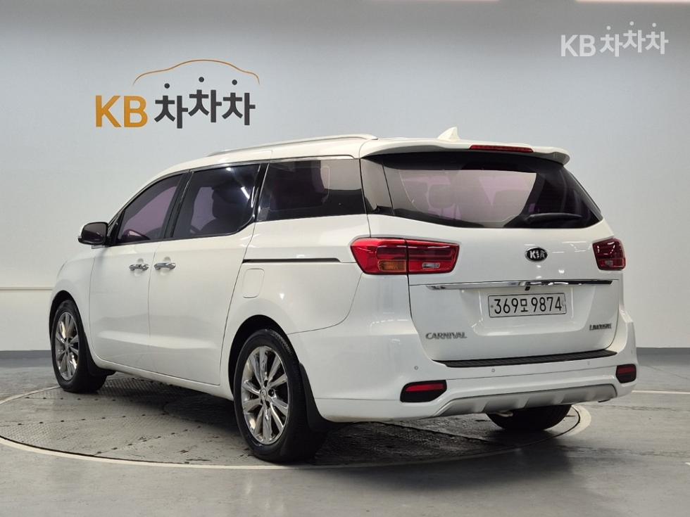 2019 - kia carnival