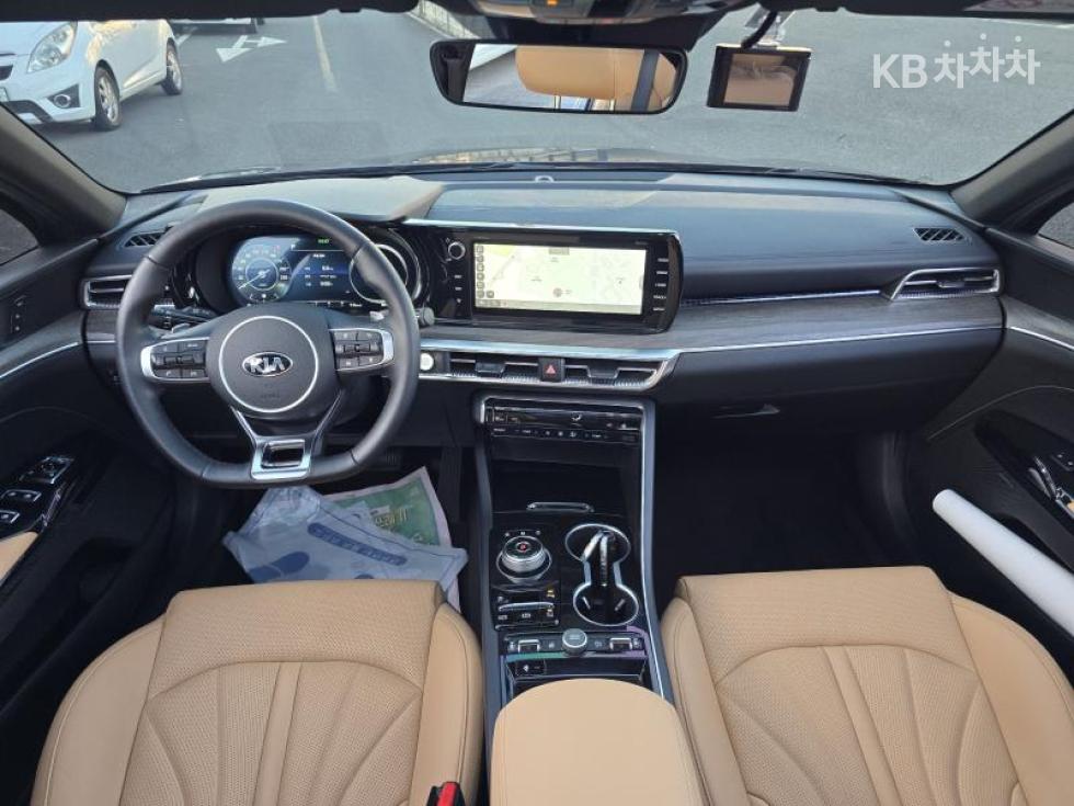2021 - kia k5