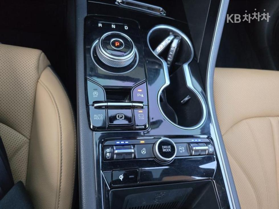 2021 - kia k5