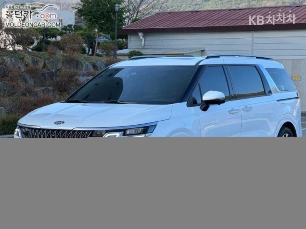 2021 - kia carnival