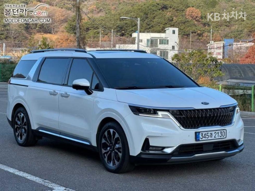 2021 - kia carnival