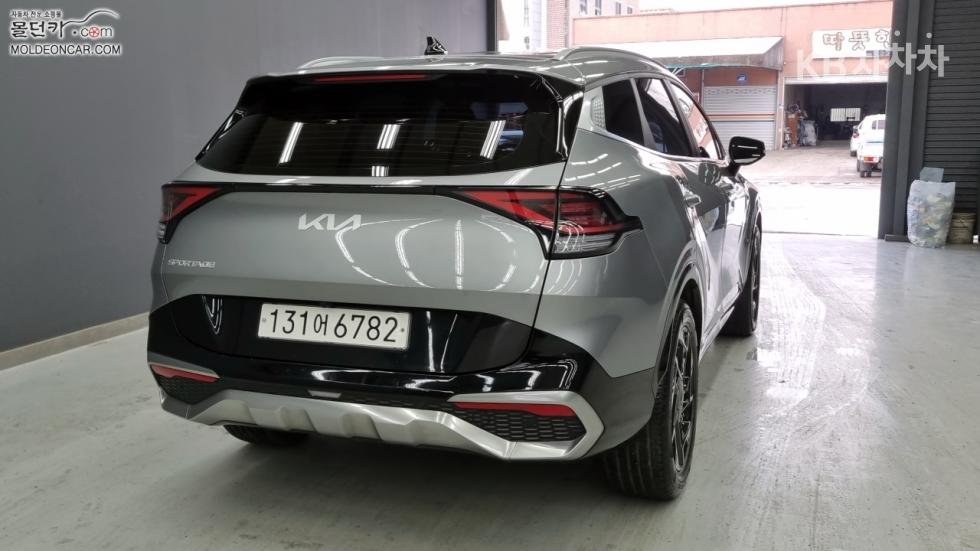 2022 - kia sportage