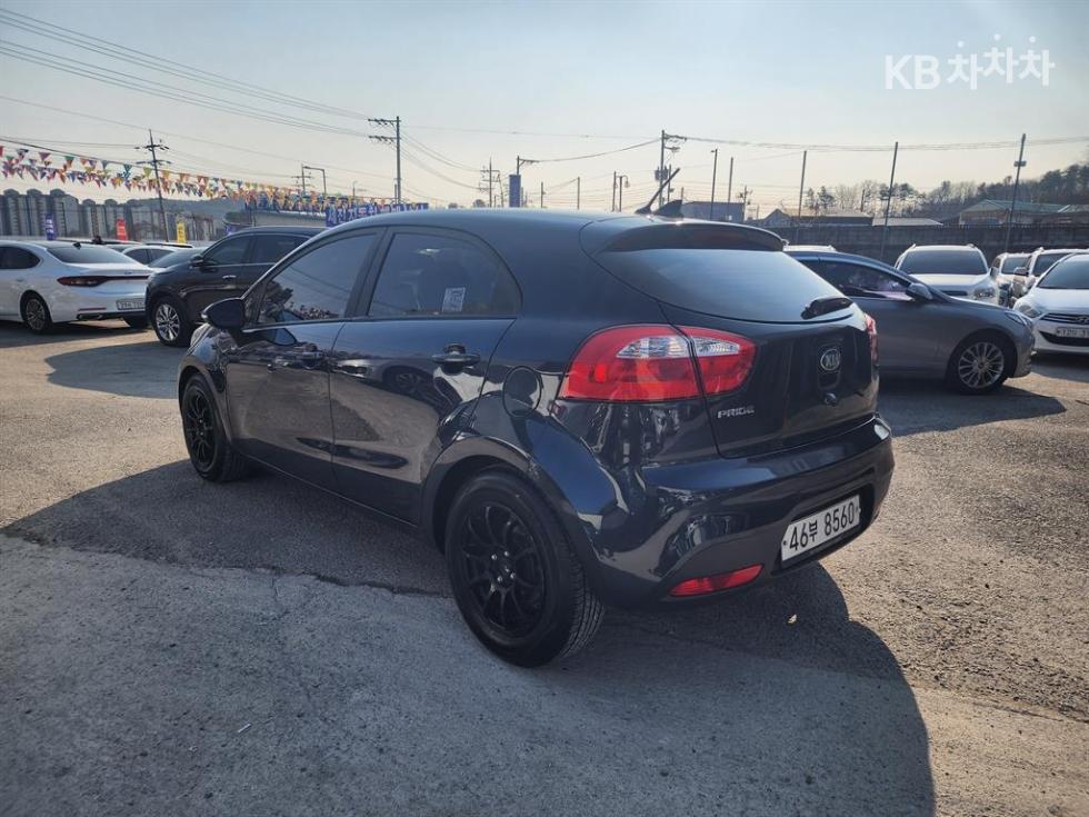 2013 - kia pride